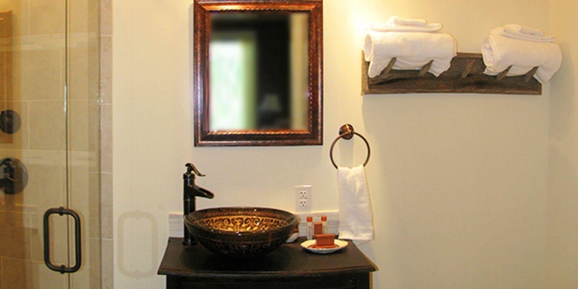 Hill Crest Bed & Breakfast Clifton Forge Bagian luar foto